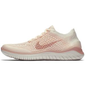 ✨ ISO ✨ Nike FlyKnits in a Women’s 8.5 or 9 🤞🏼